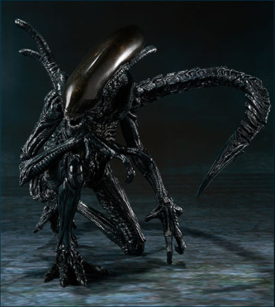 Bandai Releases Details for S.H. MonsterArts Alien vs Predator Figures ...