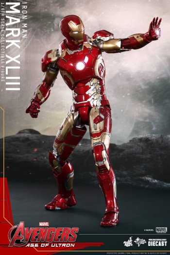 Hot Toys Avengers: Age of Ultron - Iron Man Mark XLIII, Captain America ...