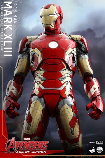 Hot Toys Announces First Quarter Scale Iron Man - Avengers: Age of ...